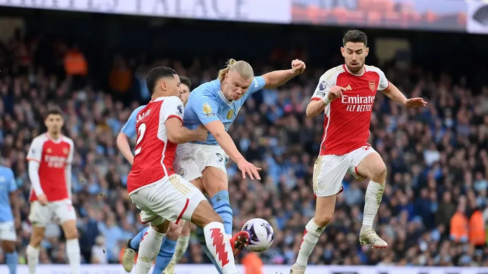 Arsenal đã cầm hòa Man City, tạo cơ hội cho Liverpool bứt đi