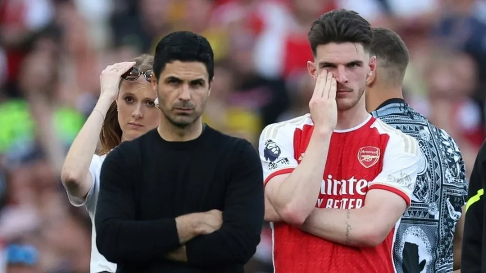 HLV Mikel Arteta chia sẻ nỗi thất vọng với các học trò