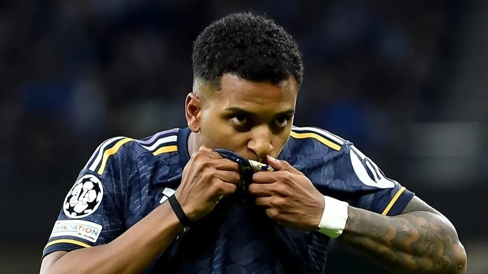 Tiền đạo Real Madrid Rodrygo đã phạm sai lầm khi trả lời phỏng vấn DAZN