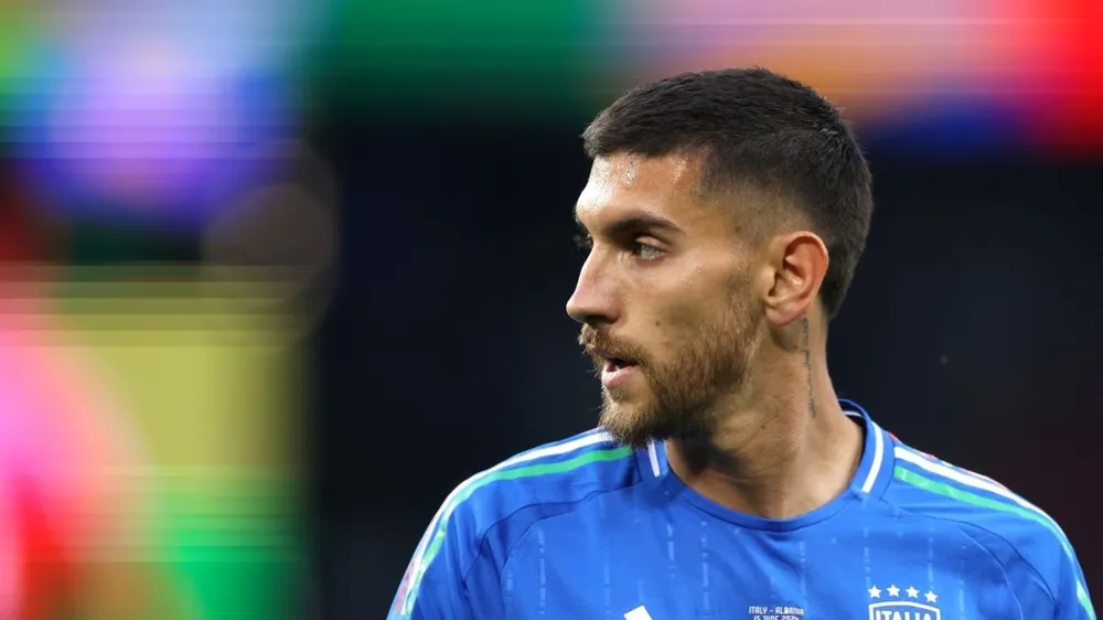 Tiền vệ Lorenzo Pellegrini kêu gọi Azzurri tin tưởng tuyệt đối vào HLV Spalletti