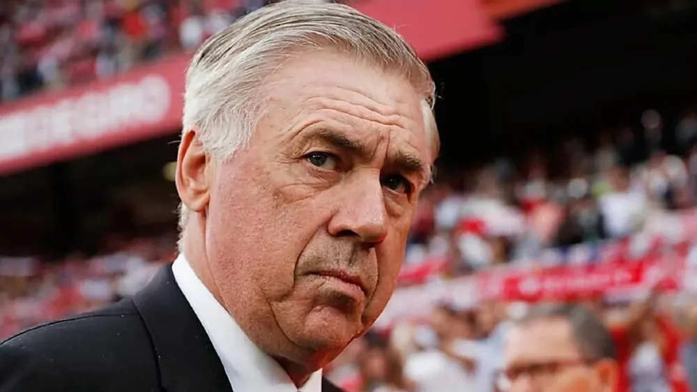 Carlo Ancelotti đang chuẩn bị lực lượng cho trận Siêu cúp châu Âu