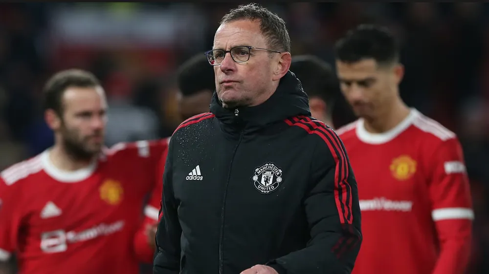 Ralf Rangnick đòi thực hiện cuộc đại phẫu ở Old Trafford