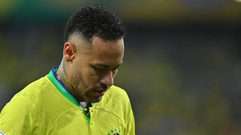 Neymar sẽ trở lại sau 1 năm vắng mặt