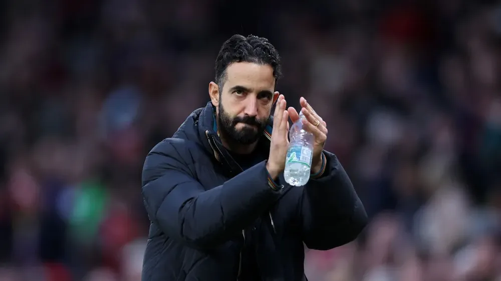 HLV Ruben Amorim vẫn chưa hài lòng với màn trình diễn của Man United