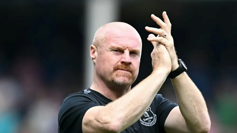 HLV Sean Dyche trở thành nạn nhân thứ 6 ở Premier League
