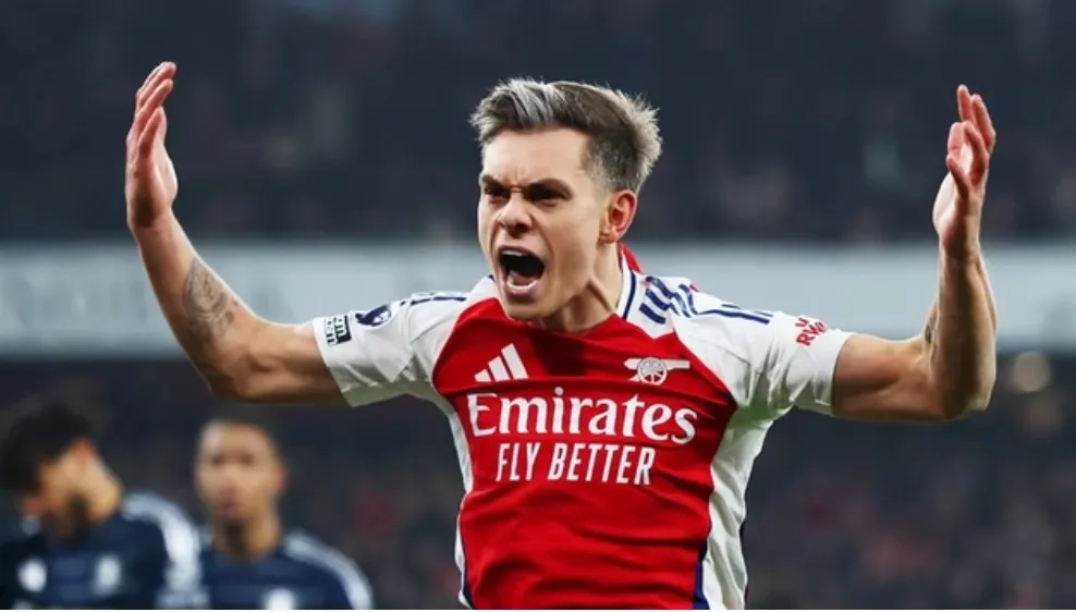 Leandro Trossard có lần ra sân thứ 100 cho Arsenal
