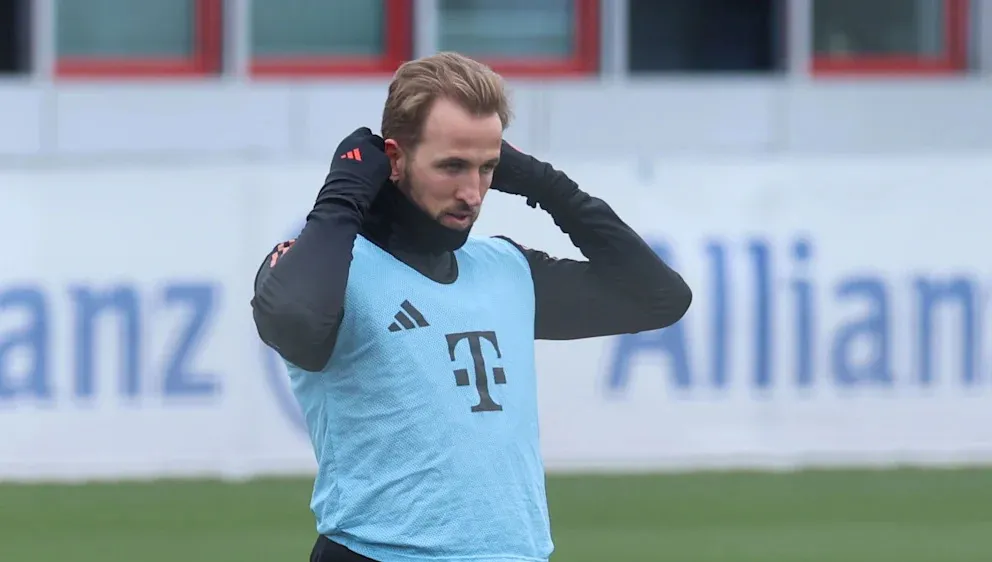 Tiền đạo Harry Kane trên sân tập