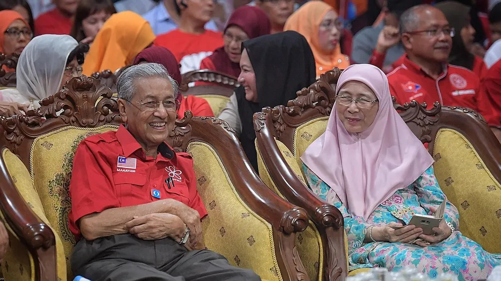 Thủ tướng và Phó Thủ tướng sắp tới của Malaysia. Ảnh : THE STRAITS TIMES 