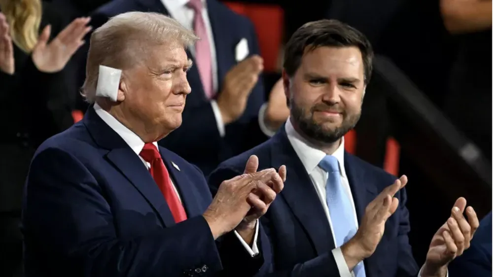 Cựu Tổng thống Donald Trump và Phó tướng - Thượng nghị sĩ JD Vance tại Milwaukee, bang Wisconsin ngày 15 -7. Ảnh: Getty Images