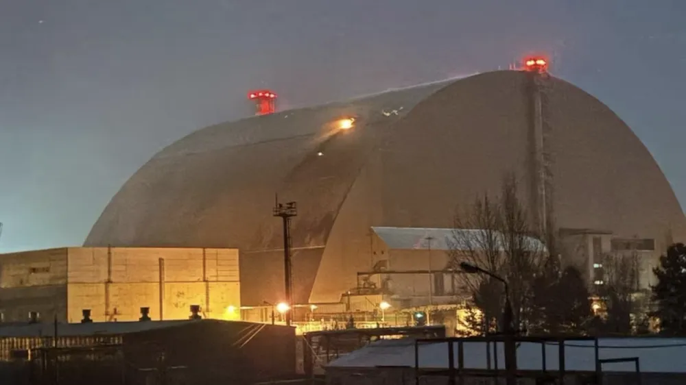 Nổ tại nhà máy điện hạt nhân Chernobyl ở Ukraine