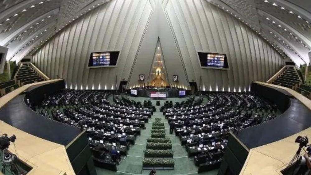Quốc hội Iran thông qua dự luật đình chỉ hợp tác với cơ quan hạt nhân Liên hợp quốc hồi cuối tháng 6-2025. Ảnh: Press TV
