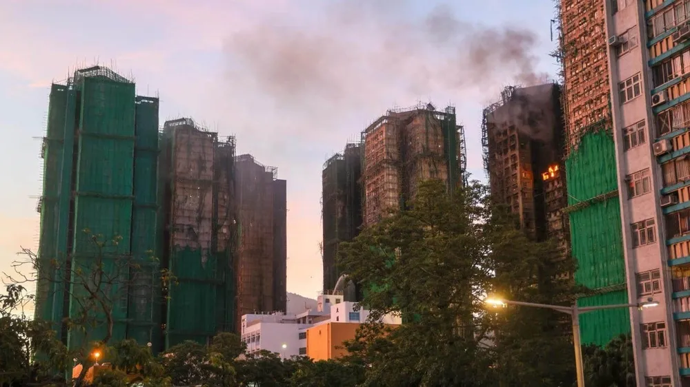 Đám cháy gần như được dập tắt hoàn toàn vào sáng 28-11. Ảnh: SCMP