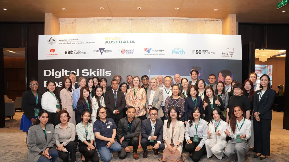 Ảnh 6: Đại diện các trường học hàng đầu Australia tại sự kiện. 