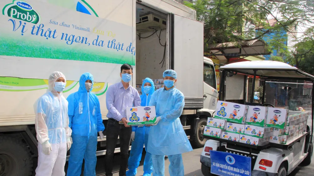 Tại Hải Phòng, gần 600 em nhỏ tại Bệnh viện Trẻ em Hải Phòng cũng đã nhận được sự hỗ trợ từ Vinamilk