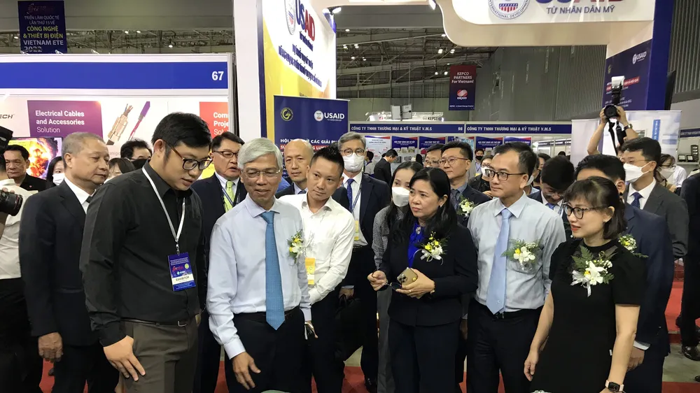 Hơn 300 doanh nghiệp tham gia triển lãm công nghệ, thiết bị điện