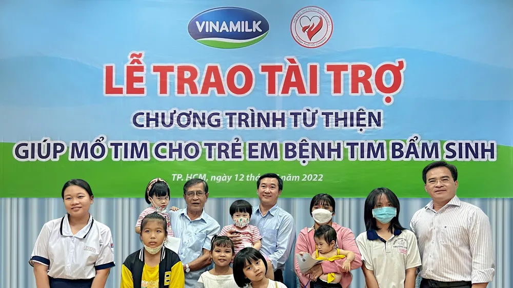Gần 1.300 bệnh nhân nghèo được Vinamilk hỗ trợ phẫu thuật tim và mắt