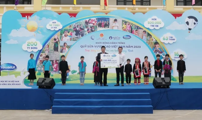 Khởi động Quỹ sữa Vươn cao Việt Nam năm 2023