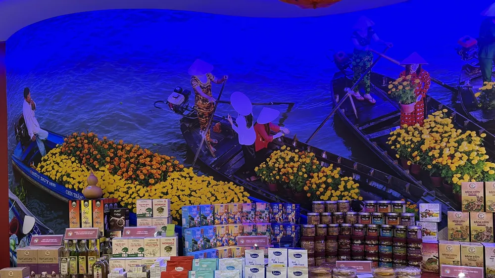 Hơn 100 doanh nghiệp đã trưng bày sản phẩm của mình tại "Tuần lễ Triển lãm sản phẩm ngành lương thực thực phẩm năm 2023"