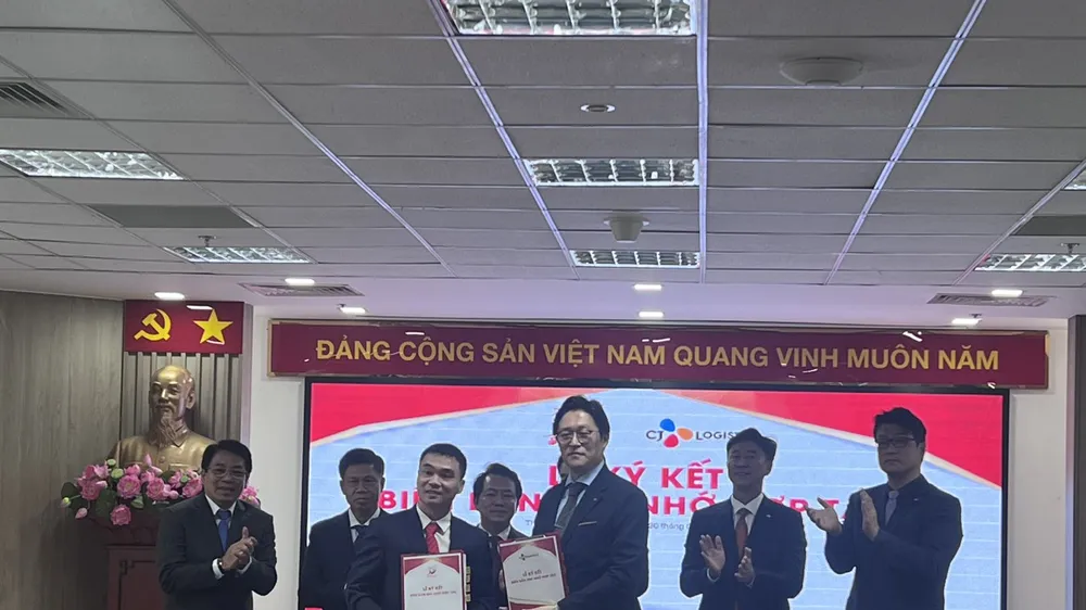 Saigon Co.op và Tập đoàn CJ đã ký kết thỏa thuận hợp tác chiến lược hệ sinh thái chung về dịch vụ cung cấp, vận chuyển hàng hóa