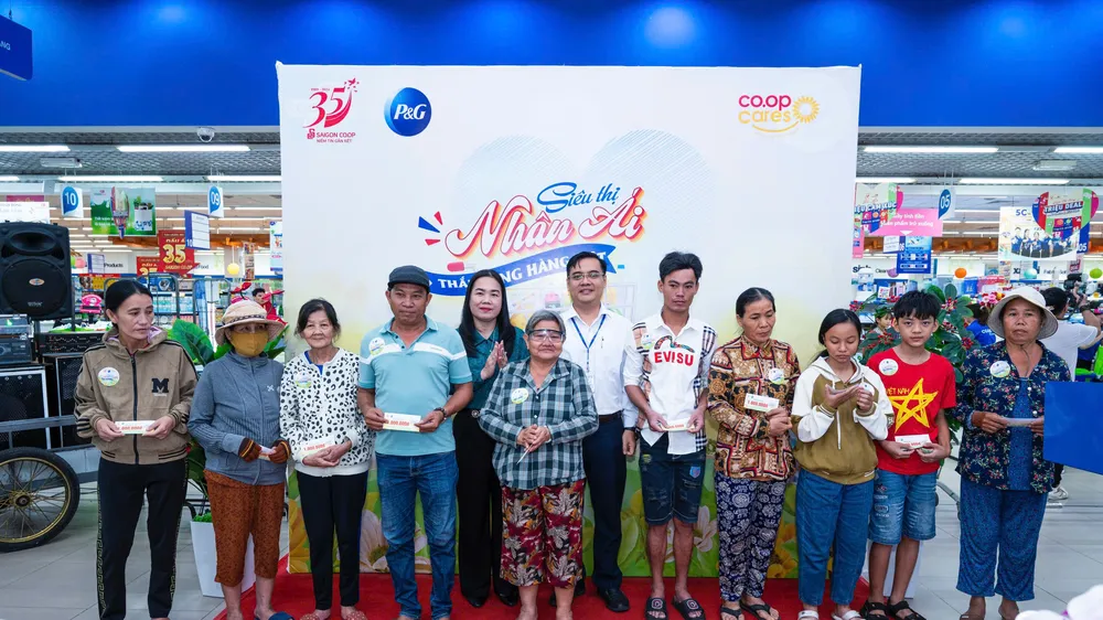 Ở đâu khó, có Co.op Cares