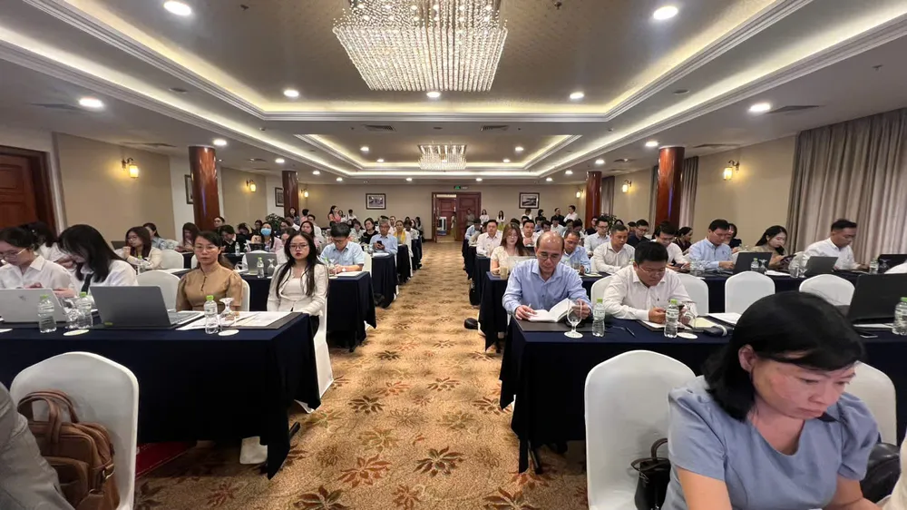 Hàng trăm doanh nghiệp tham gia tìm hiểu giải pháp chủ động phòng vệ thương mại