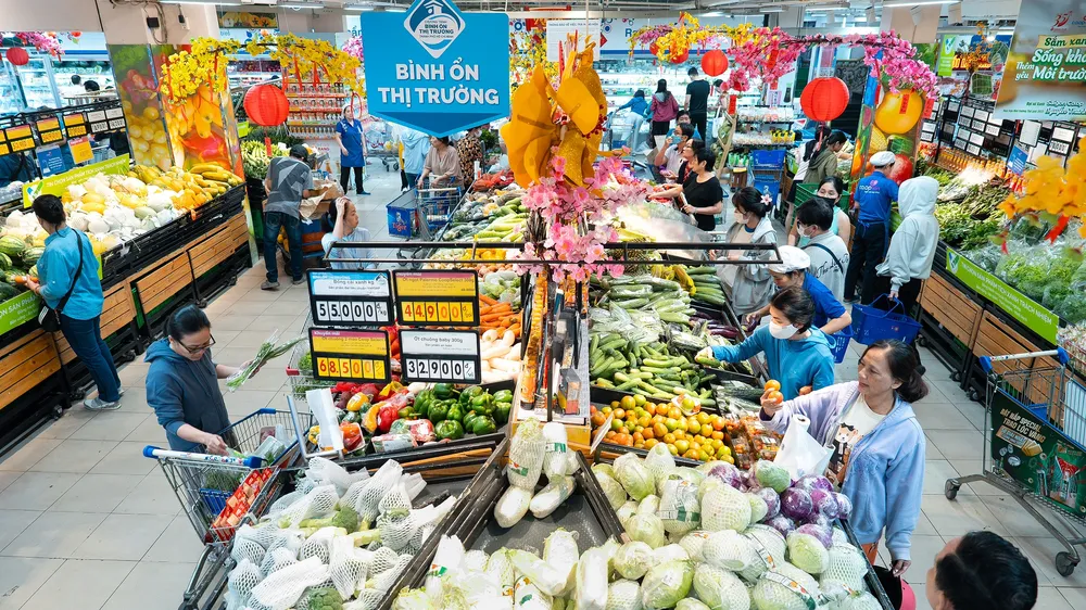 Hàng hoá phục vụ tết tại siêu thị Co.opmart đa dạng, phong phú và giá ổn định
