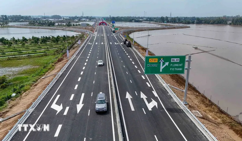 Lùi thời gian lưu thông cao tốc Cần Thơ - Cà Mau đến 9 giờ ngày 22-12