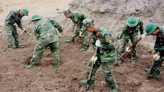 Tìm kiếm hài cốt liệt sĩ