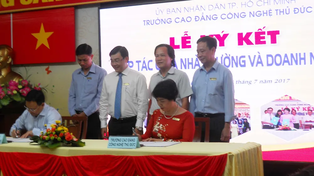 Hàng trăm sinh viên tốt nghiệp Trường CĐ Công nghệ Thủ Đức có việc làm tại các doanh nghiệp cơ khí