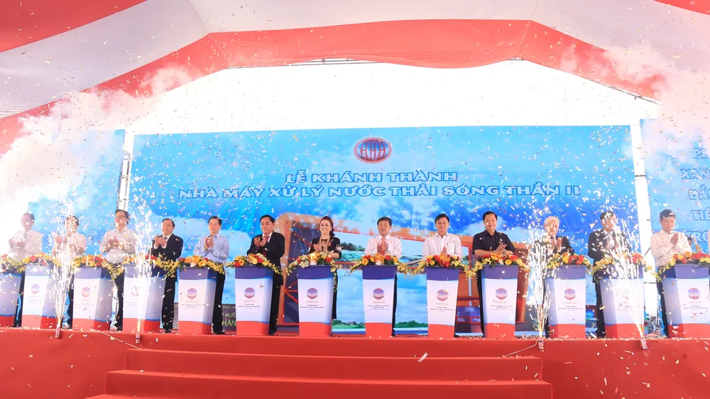 Lãnh đạo các bộ, ngành, địa phương và CTCP Đại Nam tại lễ khánh thành
