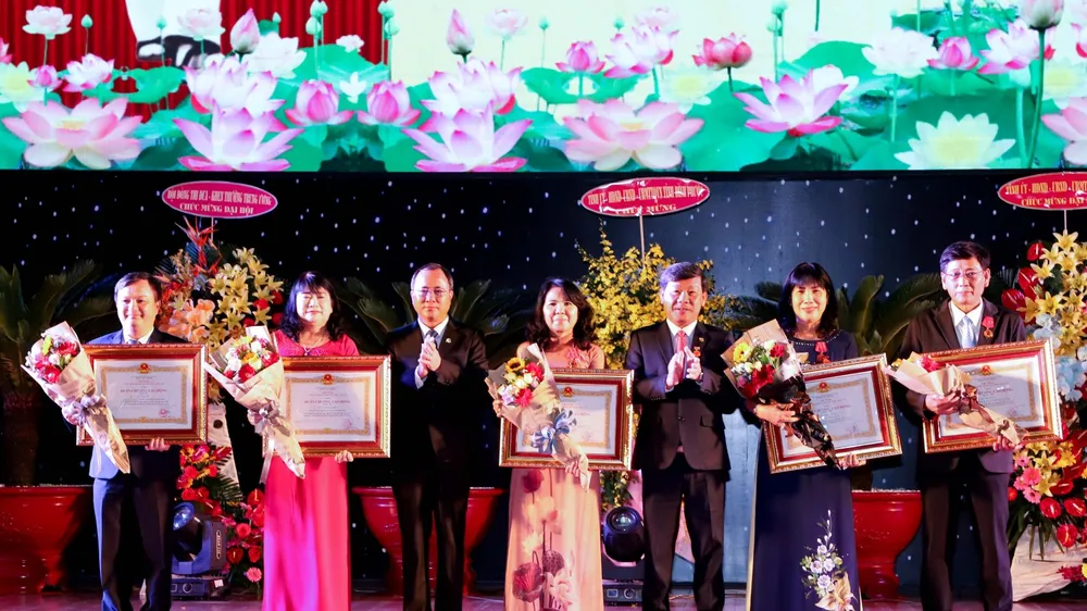 Bình Dương tuyên dương 400 tập thể, cá nhân trong phong trào thi đua yêu nước