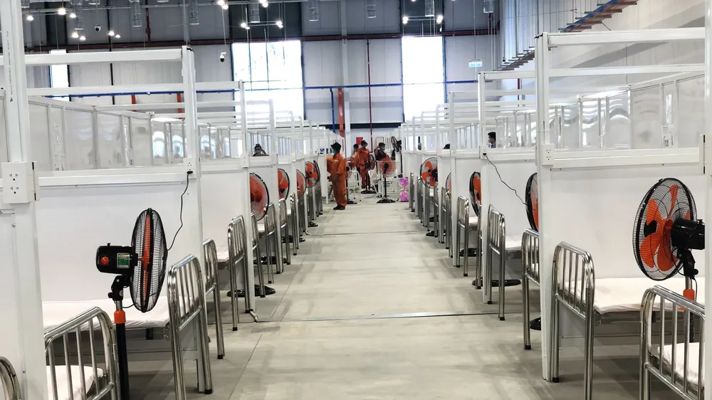 Nhiều bệnh viện dã chiến điều trị Covid-19 được đưa vào sử dụng 