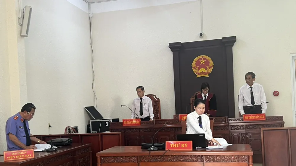 Vụ kiện "cưỡng chế xét nghiệm Covid-19" ở Bình Dương: Toà bác yêu cầu của người khởi kiện
