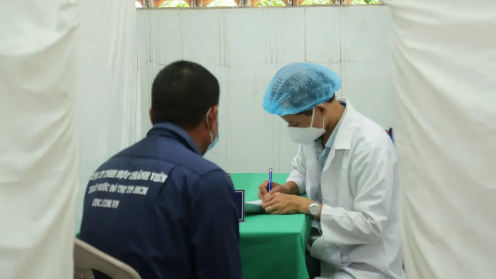Công ty TNHH MTV Thoát nước đô thị TPHCM: Chăm lo chu đáo cho công nhân gặp nạn 