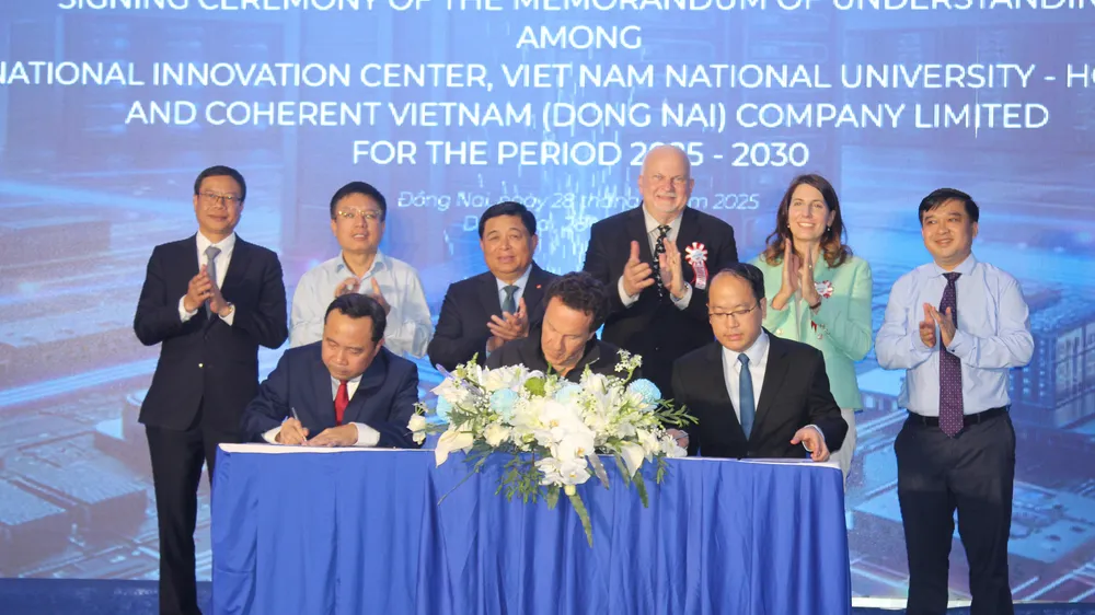 Khánh thành nhà máy Coherent hơn 120 triệu USD tại KCN Nhơn Trạch 1