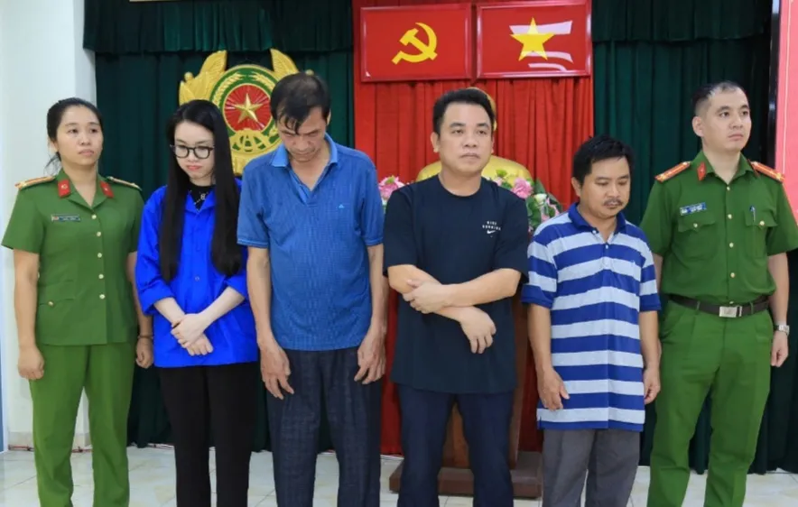 Bắt tạm giam 4 đối tượng mua bán trái phép hóa đơn với giá trị trên 4.000 tỷ đồng