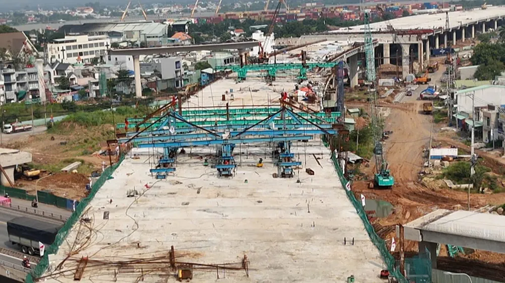 Thi công xuyên lễ tại các công trình trọng điểm ở TPHCM