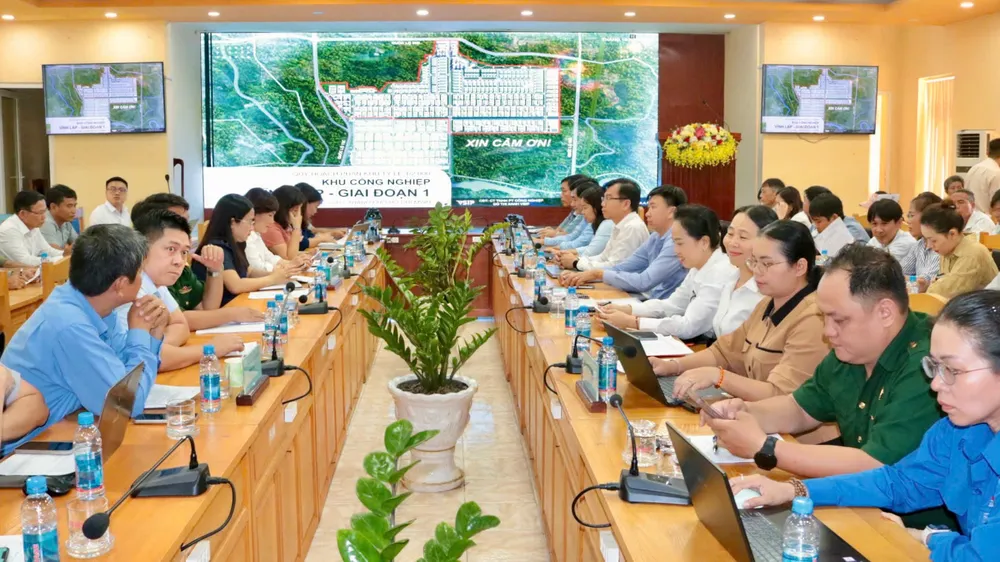 Xã Phú Giáo lấy ý kiến người dân về quy hoạch KCN Vĩnh Lập 4 (giai đoạn 1)