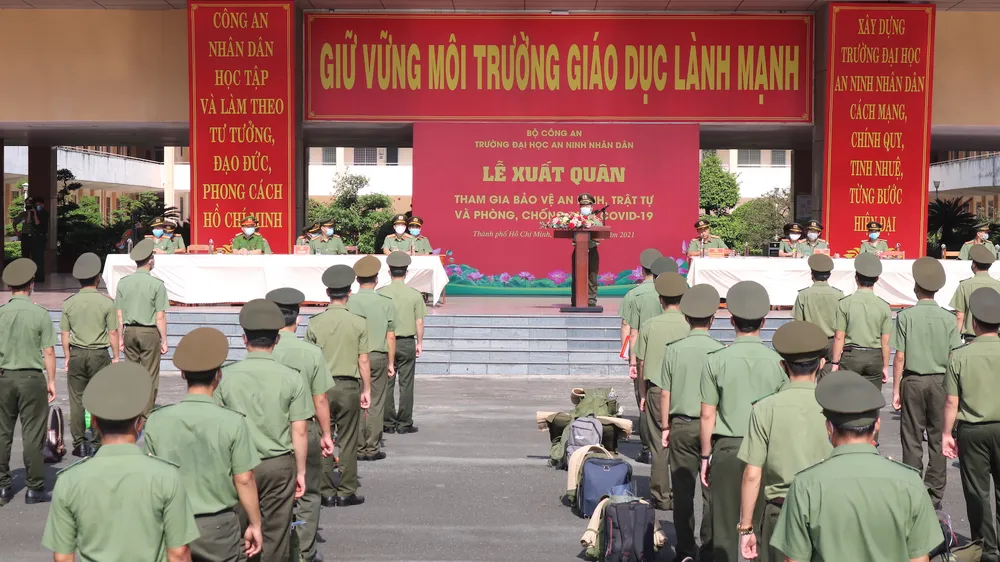 Tăng cường 250 học viên an ninh nhân dân chi viện tỉnh Bình Dương, Long An chống dịch