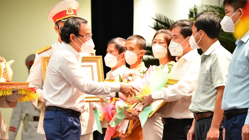 Lực lượng chi viện vào TPHCM bằng cả lương tâm và sự hy sinh