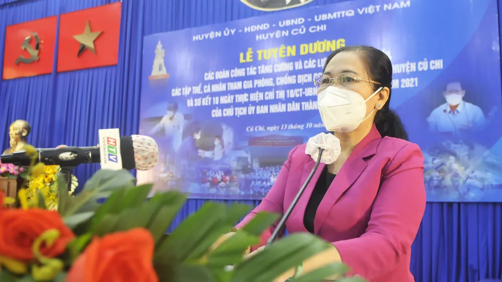 Chủ tịch HĐND TPHCM Nguyễn Thị Lệ phát biểu tại buổi lễ. Ảnh: CAO THĂNG