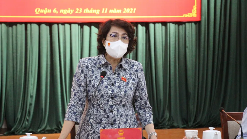  ĐBQH Tô Thị Bích Châu trao đổi một số vấn đề cử tri quan tâm