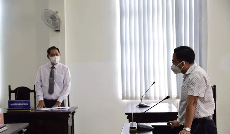Tự xưng người "Ban chỉ đạo quận 7", lãnh 6 tháng tù