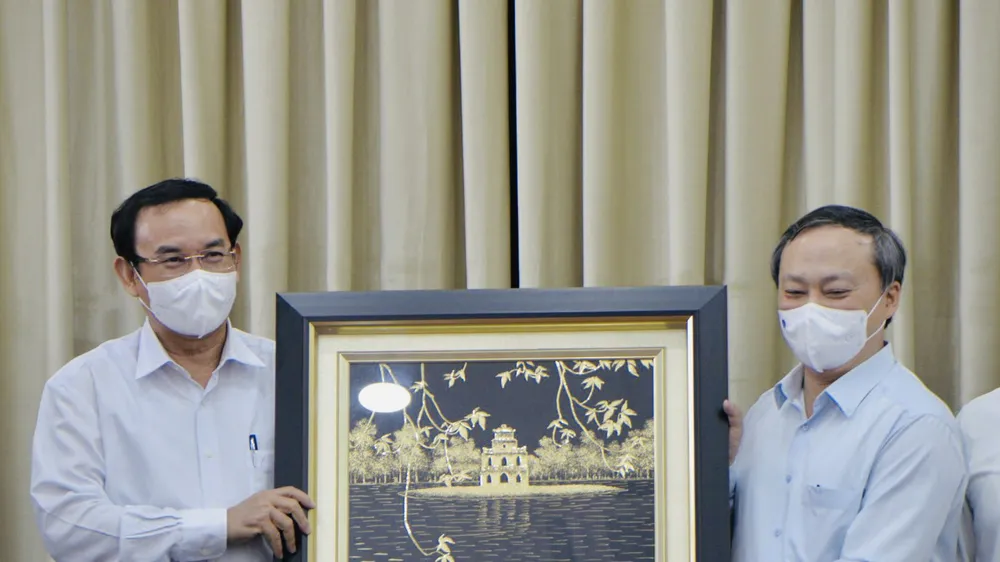 Bí thư Thành ủy TPHCM Nguyễn Văn Nên cho rằng, cần tô đậm phẩm chất đáng quý của người dân qua Liên hoan Phát thanh toàn quốc. Ảnh: HÀ KHÁNH