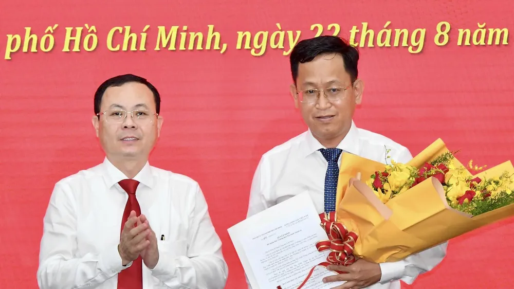 Đồng chí Trần Quốc Trung giữ chức Phó Trưởng Ban Nội chính Thành ủy TPHCM