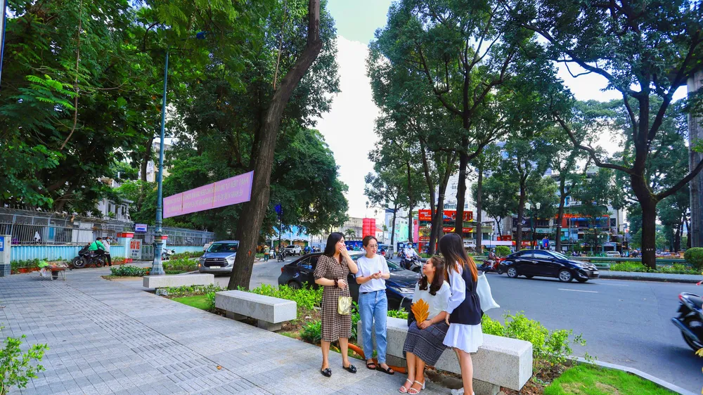 Khánh thành Công trình cải tạo nâng cấp các tuyến vỉa hè xung quanh Hồ Con Rùa