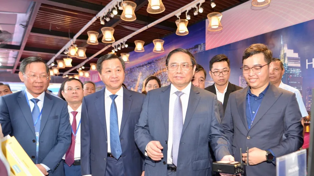 Thủ tướng Phạm Minh Chính chủ trì hội nghị phát triển vùng Đông Nam bộ