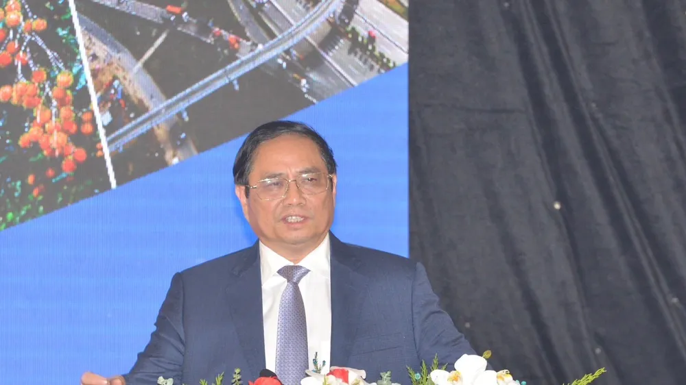 Thủ tướng Phạm Minh Chính: Suốt 10 năm qua, vì sao cả vùng Đông Nam bộ chỉ có 50km đường cao tốc?