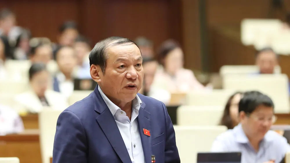Đại biểu tranh luận về bộ phim "Đất rừng Phương Nam", Bộ trưởng Bộ VH-TT-DL nói cần thiết có thể mở lại ghi âm đã giải trình