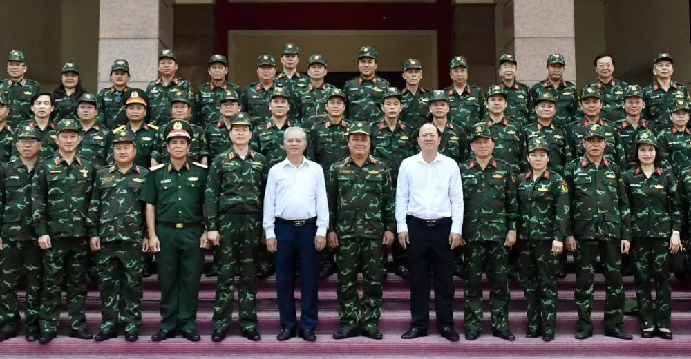 Lãnh đạo TPHCM tiếp đoàn công tác Học viện Quốc phòng